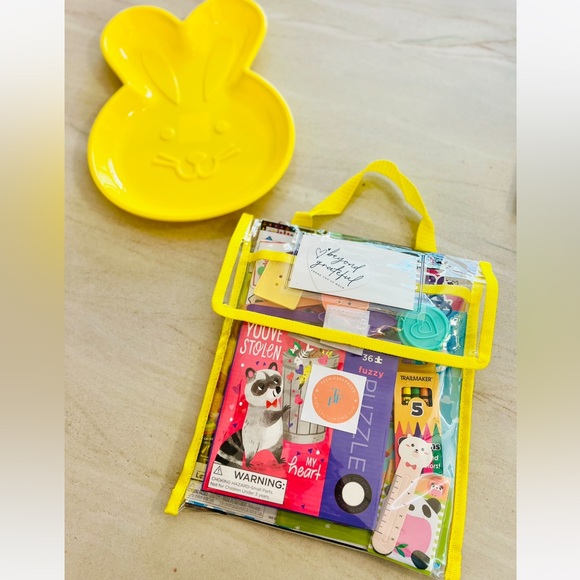 Busy Bag for Girls! Minimize the screen time ignite the imagination Mystery Pack - Picture 3 of 3